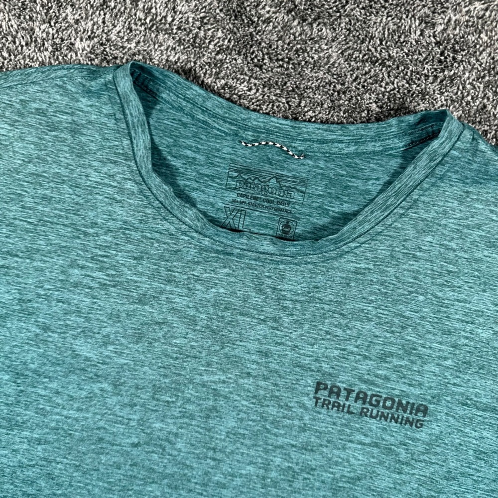 Patagonia T-Shirt Women XL Capilene Cool Daily Green Trail Running Graphic Tee